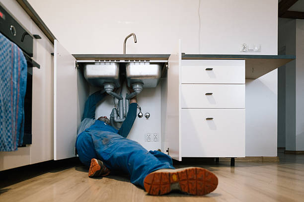Professional Leak Detection technician working in Marlow, OK